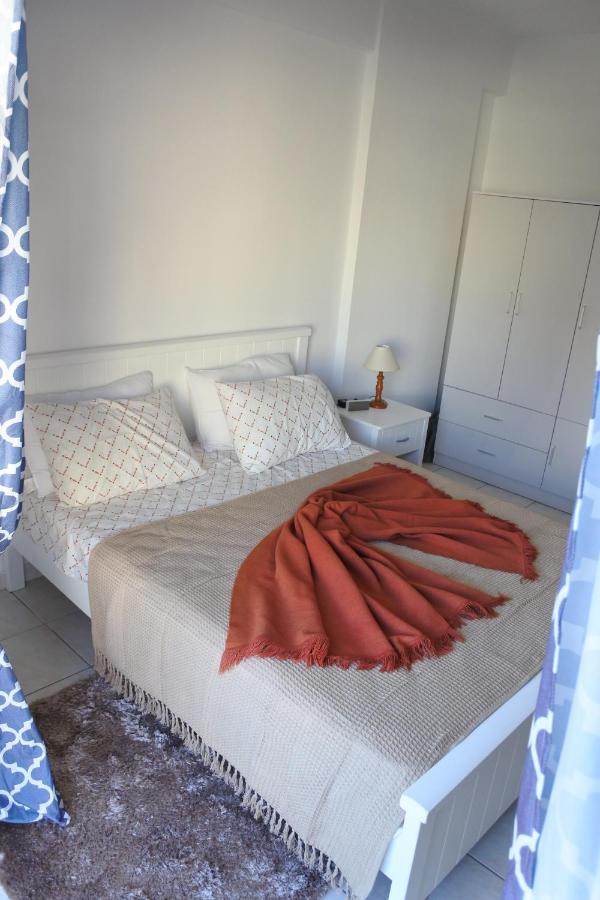 Vanilla Apartment